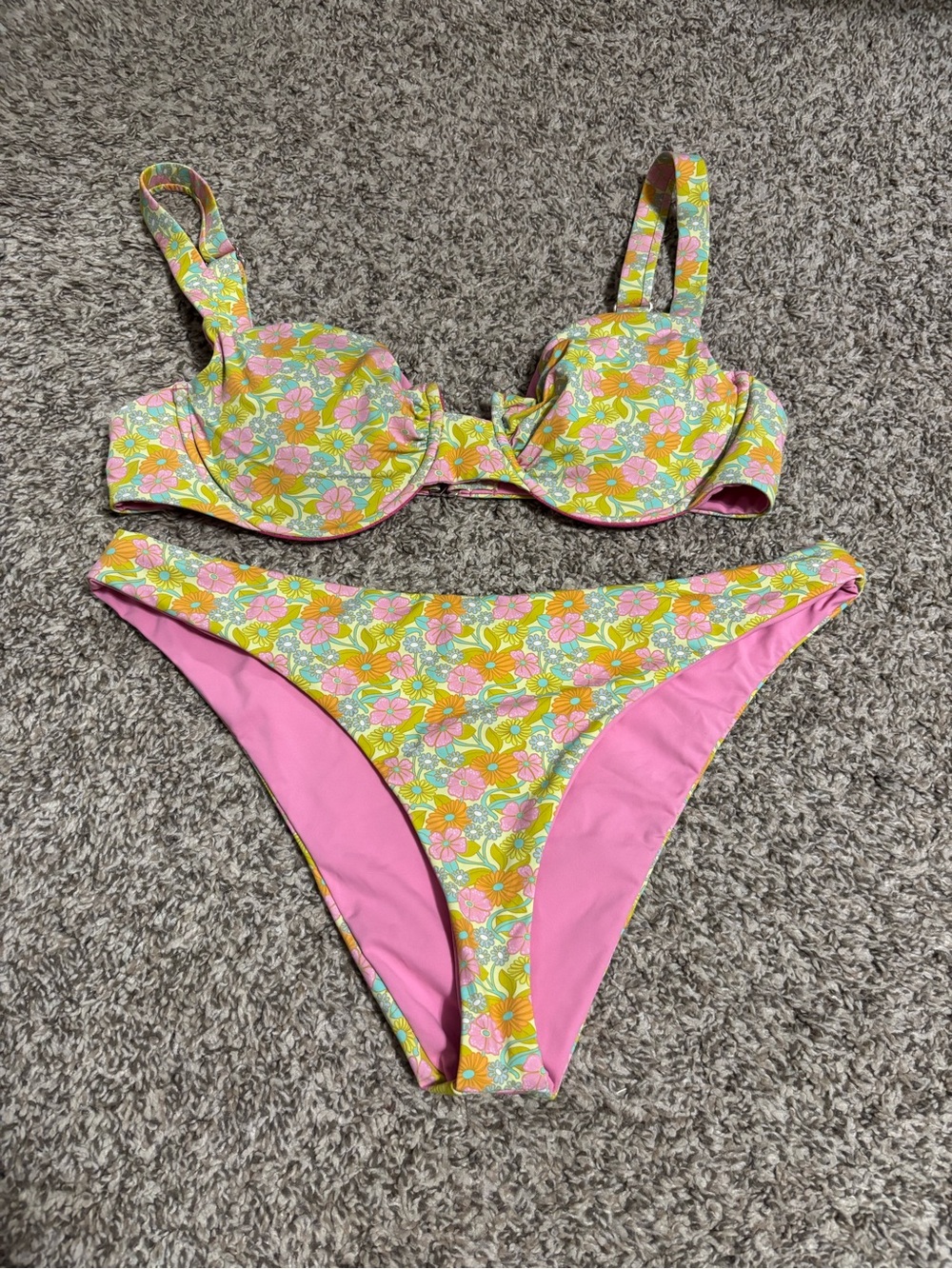 Dippin Daisys Bikini Set